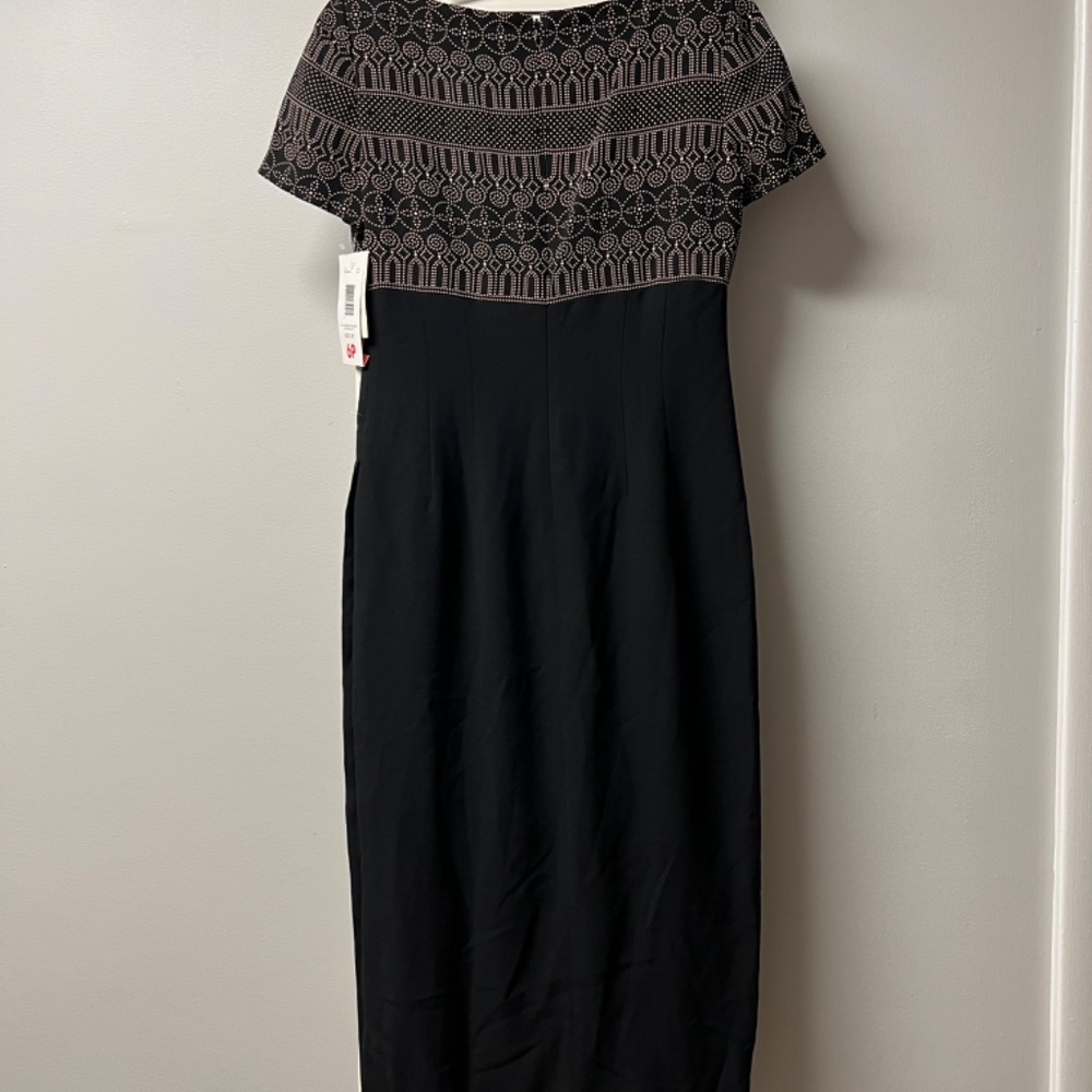 Dress - Picture 5 of 6